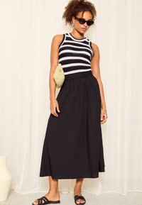 Friends Like These BOHO TIERED - REGULAR FIT - Velika suknja - black