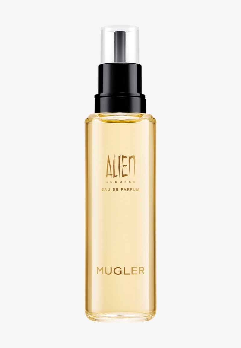 Przezroczysta butelka z rozpylaczem z bladożółtym perfumem oznaczonym Alien Goddess Eau de Parfum od Mugler, z czarną dyszą i przezroczystą nakrętką.