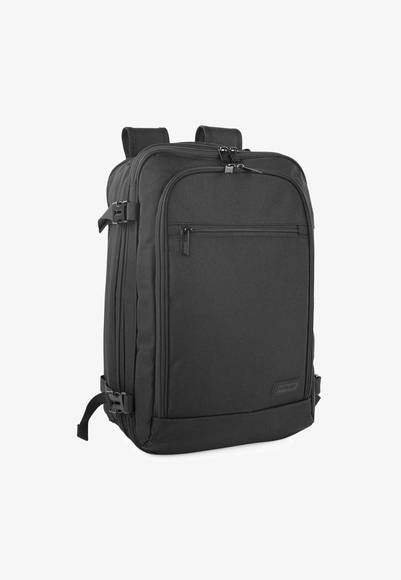 Mochila negra de forma rectangular, fabricada con un material duradero. Presenta múltiples compartimentos con cremallera y correas ajustables.
