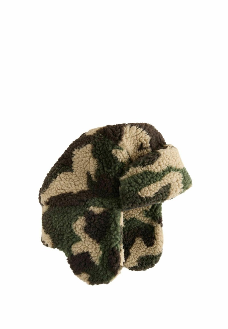 Camo-patterned scarf made of textured, plush fabric in green, brown, and cream colors, featuring a cozy, wrapped design.