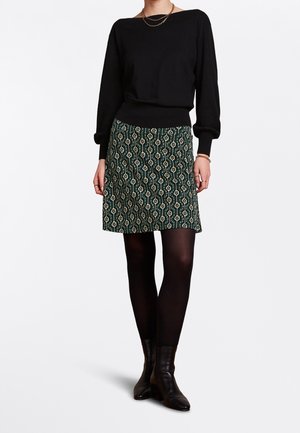 Áčková sukně - green