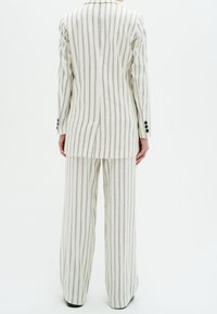 InWear Bleiseri - off-white