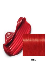 Tinta per capelli rossa e una ciocca di colore rosso vibrante. La texture cremosa della tinta è lucida, mentre la ciocca di capelli presenta ciocche lisce.