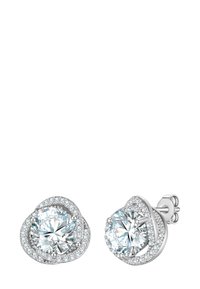 Apaļas sudraba auskari ar lielām caurspīdīgām akmeņiem, ko ieskauj mazāki caurspīdīgi akmeņi, iekļauti vijīgā dizainā. Pulēta tekstūra.