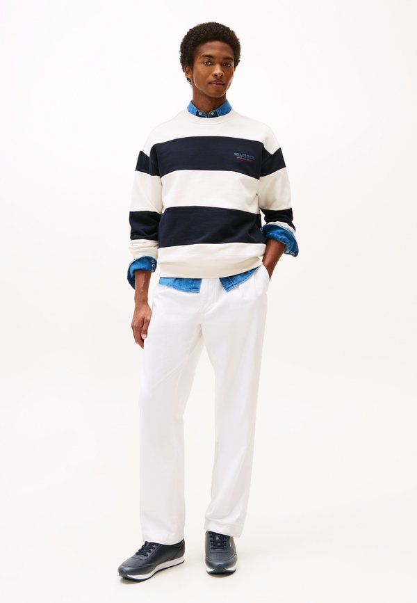 LO RUNNER - Trainers - desert sky