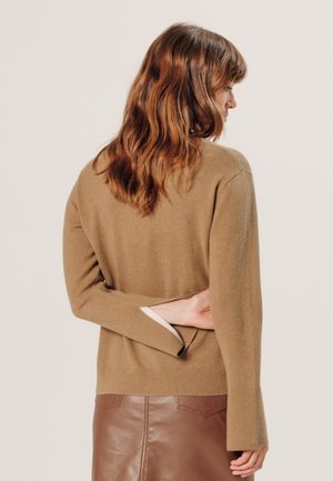 ROUND-NECK   - Jumper - camel