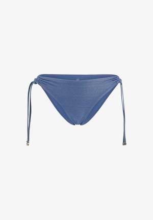 Mėlynos bikini kelnaitės su surinktomis šoninėmis dalimis, reguliuojamais raišteliais ir metaliniais akcentais. Pagamintos iš lygaus audinio su lengvu blizgesiu.