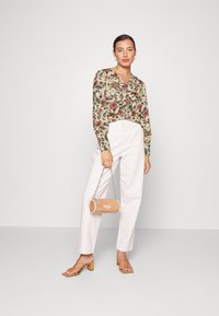 JDY JDYAMBER - Blusa - ecru