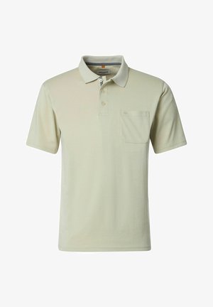 Beżowa koszulka polo z krótkim rękawem z trzema guzikami i kieszenią na piersi na jednolitym białym tle.