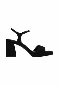 Sandales à talons en daim noir avec un large talon bloc, un design à bout ouvert et une bride de cheville. Présente un devant plat et un style minimaliste.