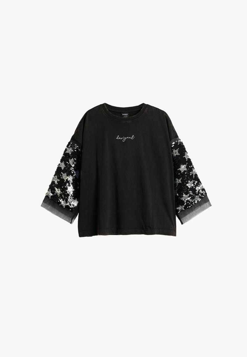 Schwarzes Baumwollhemd mit weiten Ärmeln, verziert mit silbernen und schwarzen Pailletten an den Ärmeln und dem auf der Vorderseite gestickten Schriftzug "designual".