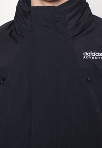 adidas Originals Vinterjacka - black