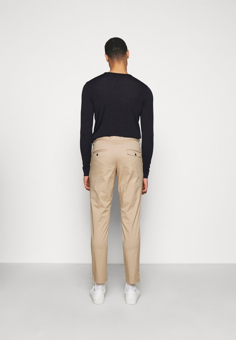 Herren Bekleidung | J.LINDEBERG CHAZE SUPER PANTS Chino sheppard/beige - OI30026 Herren Bekleidung | J.LINDEBERG CHAZE SUPER PANTS Chino sheppard/beige - OI30026
