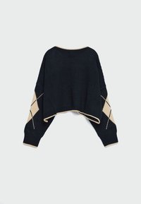 Zwarte cropped trui met beige argyle-patroon op de mouwen, geribbelde manchetten en zoom. Zachte gebreide stof met een comfortabele pasvorm.