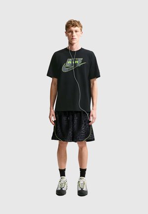 Nike Sportswear, NIKE SPORTSWEAR T-SHIRT AIR AOP - T-shirt con stampa - schwarz