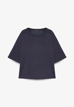 Mørk marineblå kortærmet skjorte med brede ærmer, rund halsudskæring og små jævnt fordelt prikdekorationer på forsiden og ærmerne.