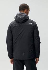 The North Face HIGHER RUN JACKET - Veste coupe-vent - black