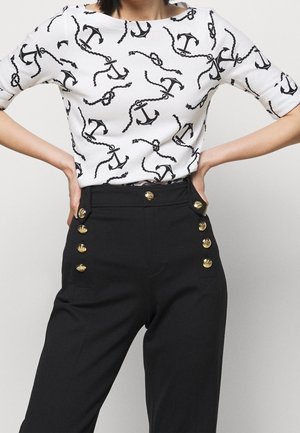 Long sleeved top - white