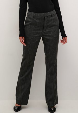 Graue Nadelstreifen-Hosen mit maßgeschneidertem Design, flacher Front und leichtem Stretch. Verfügen über eine glatte Textur und Seitentaschen.