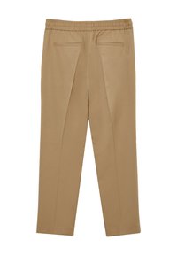 Beige maßgeschneiderte Hose mit elastischem Bund, zwei Gesäßtaschen und einem geraden Bein mit dezenten Falten an der Vorderseite.