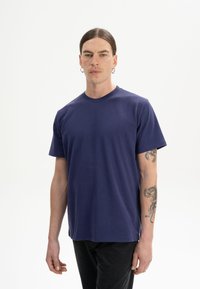 Unausgewählt, summer night