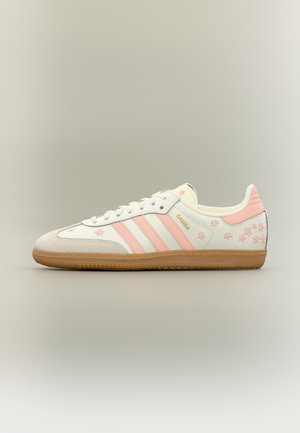 adidas Originals, SAMBA OG UNISEX - Zapatillas - off white/haze coral