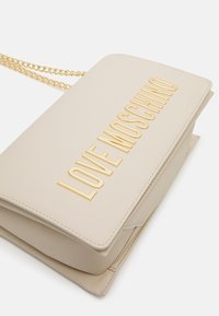 Love Moschino Borsa A Tracolla Donna – Pelle Nera, Design Firmato, Accessorio Elegante - 4