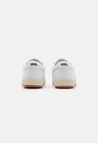 Vans LOWLAND CC UNISEX - Joggesko - white