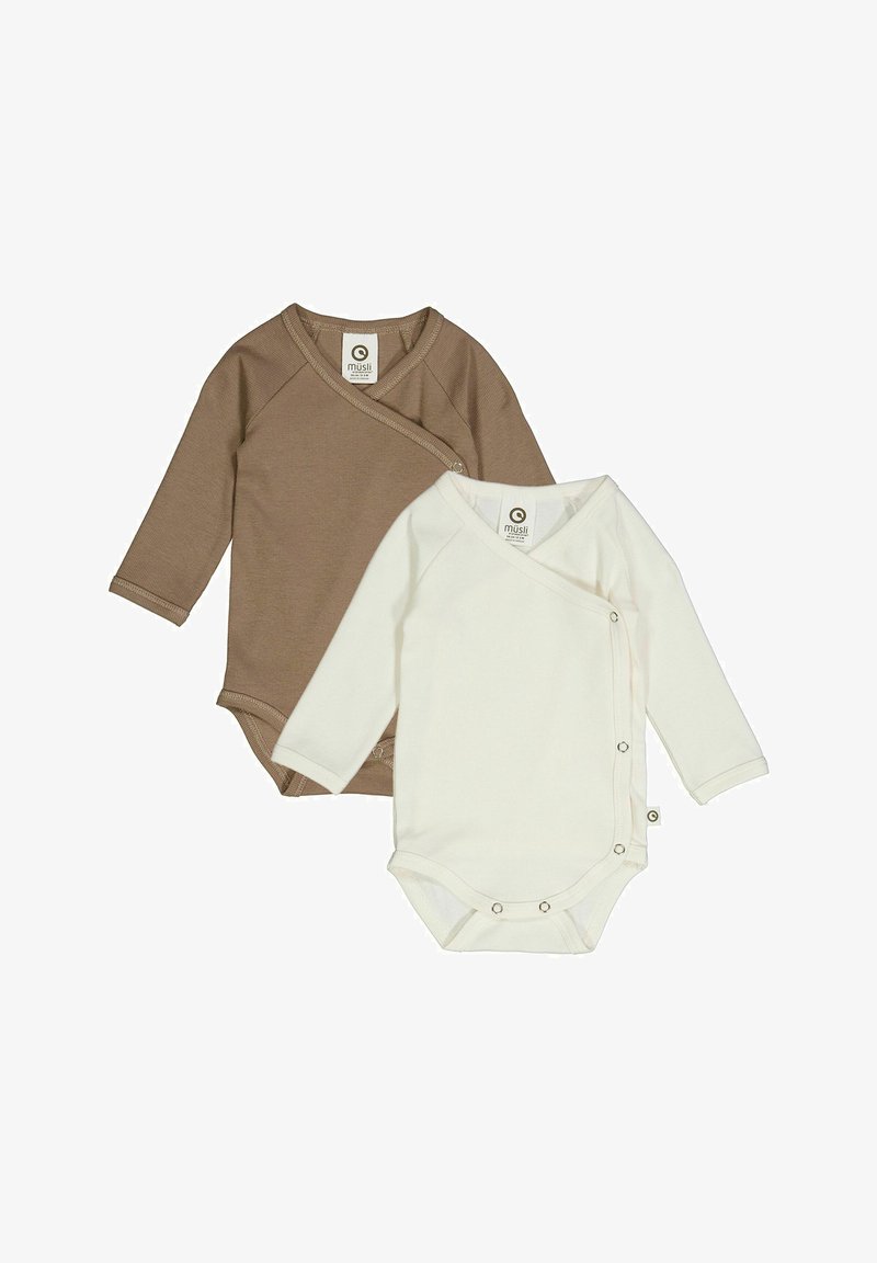 Twee langmouw bodysuits, één in bruin en één in wit, met een wikkeldesign, drukknoopsluitingen en zachte katoenen stof.