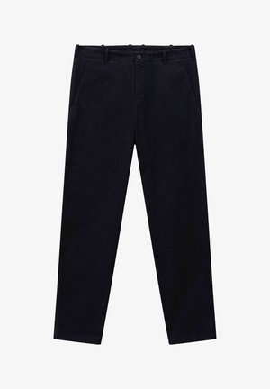 Dunkelblaue Chinos aus Baumwolle mit geradem Bein, Fronttaschen und einem einzelnen Knopfverschluss am Bund.