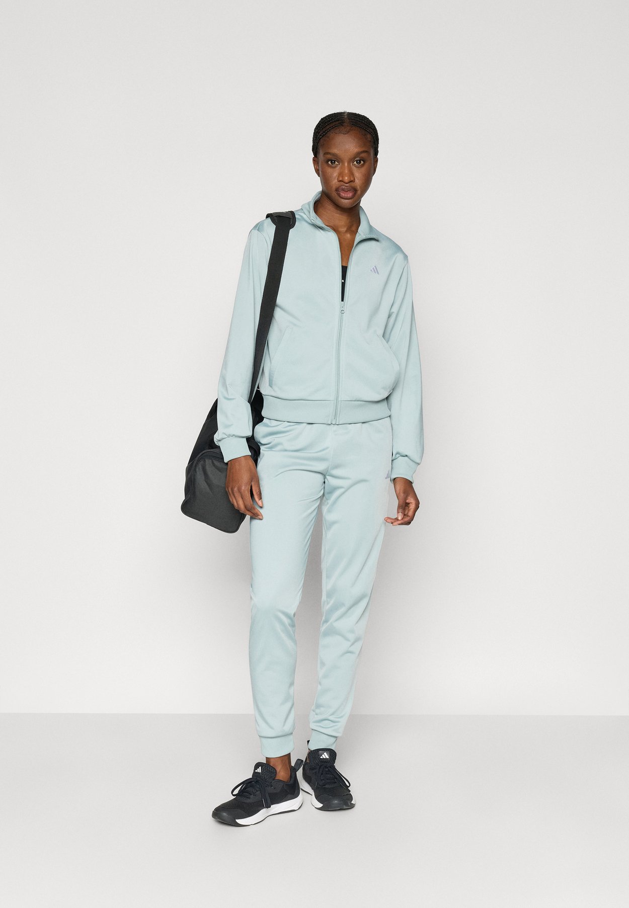FEELCOZY TRACKSUIT