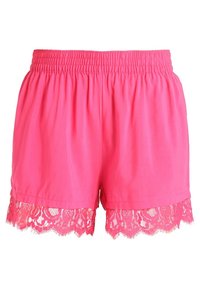 Shorts roses en tissu léger avec une taille élastique et un bord en dentelle à l'ourlet, featuring un détail en forme de vagues.