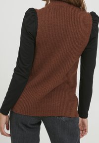 b.young Pullover - brown