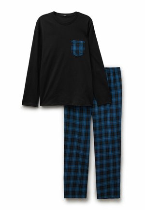 Haut noir à manches longues avec poche poitrine en flanelle à carreaux bleu et noir, associé à un pantalon de pyjama assorti à carreaux bleu et noir.