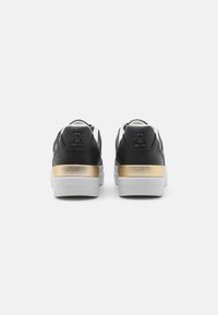 Tommy Hilfiger LUX HARDWARE COURT - Sneakers basse - black