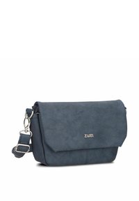 Borsa a tracolla blu realizzata in pelle sintetica testurizzata. Presenta una patta pieghevole, una tracolla regolabile e hardware argentato con logo.