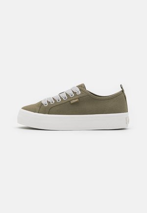 Trainers - pistachio