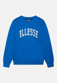 Sudadera crewneck azul brillante con mangas largas y "ELLESSE" impreso en grandes letras blancas en el pecho.