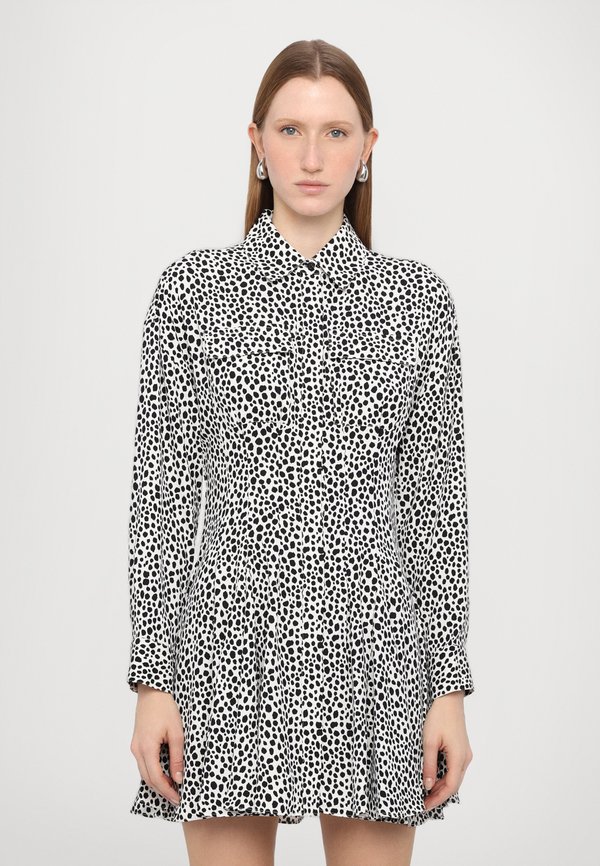 MINI PLEAT - Shirt dress