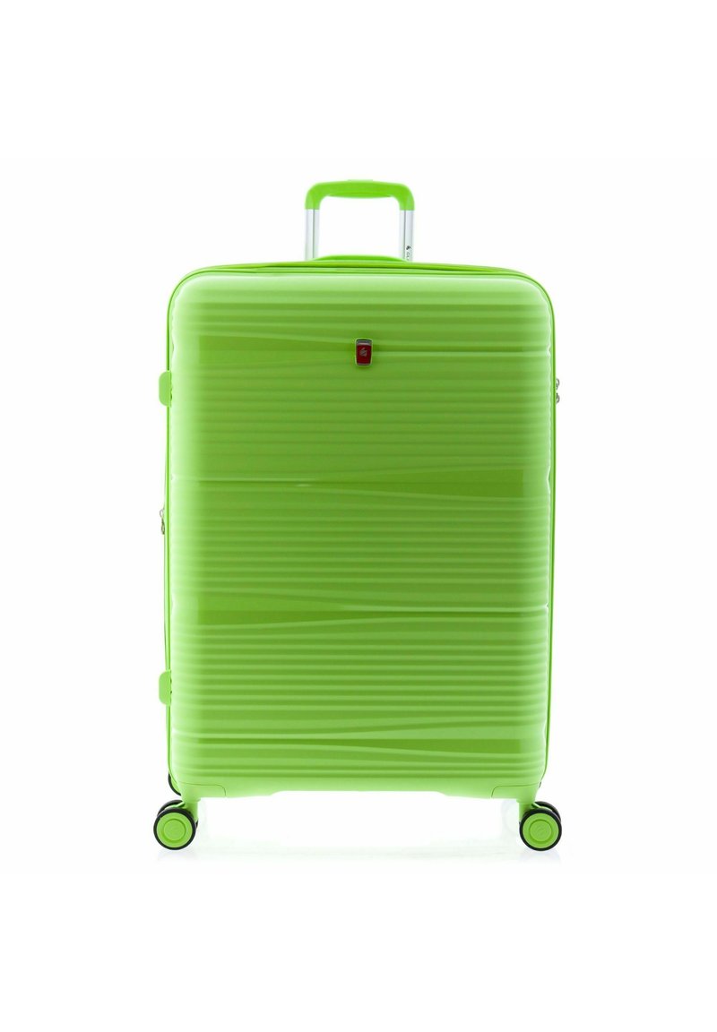 Maleta rígida verde con textura estriada, que cuenta con un mango combinado y cuatro ruedas negras. Incluye un pequeño detalle de logotipo rojo.