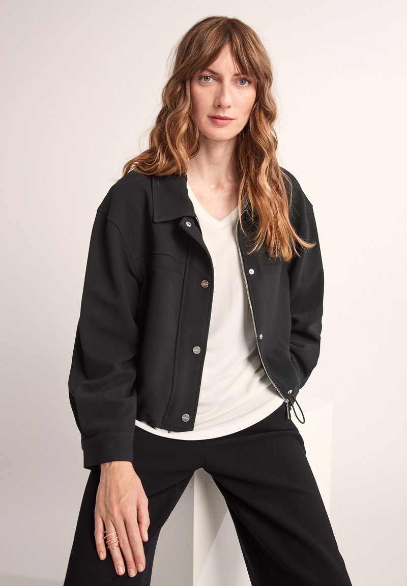 Damen Leichte Jacken | comma Übergangsjacke black/schwarz - XR90207 Damen Leichte Jacken | comma Übergangsjacke black/schwarz - XR90207