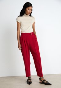 BOSS TAPIAH - Kelnės - bright red
