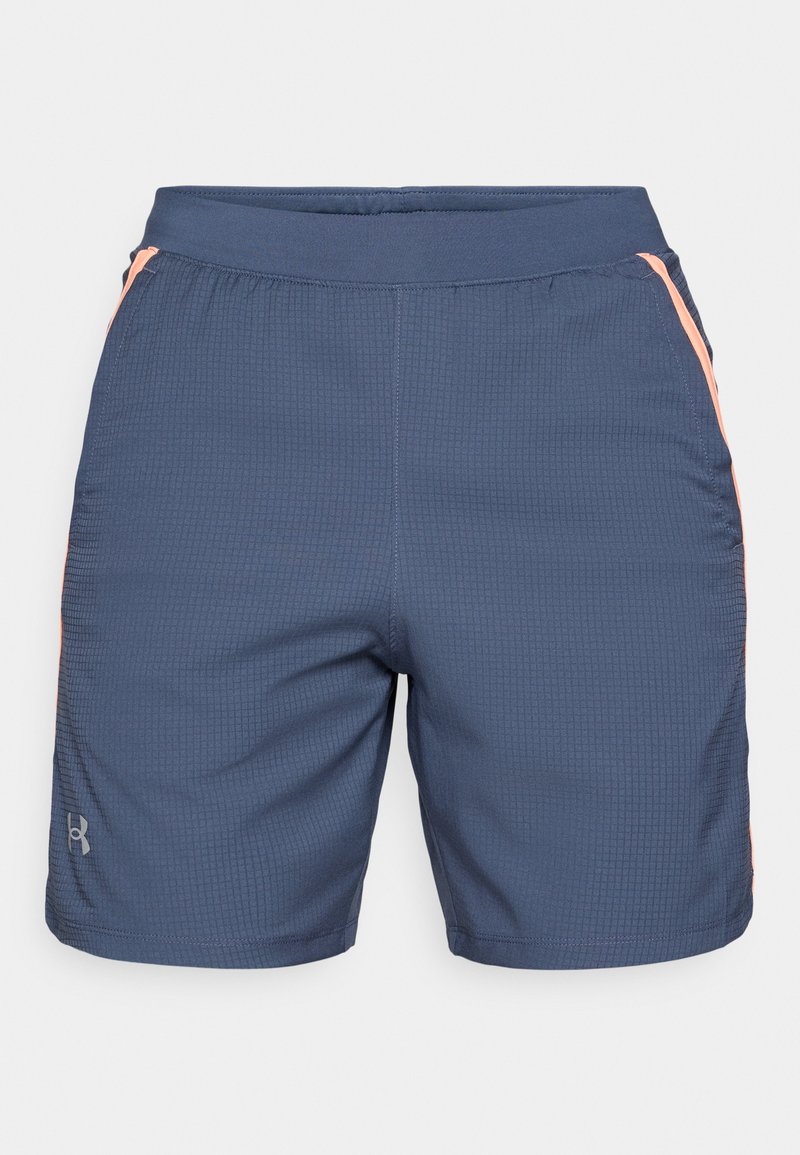 Bañadores deportivos azul marino con un patrón texturizado, que presentan acentos laterales en rosa y una cinturilla elástica para mayor comodidad y flexibilidad.