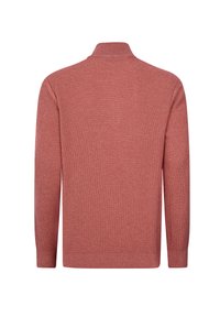 Jersey acanalado de manga larga en color rosa empolvado con un cuello alto. Textura suave con una silueta ajustada y un diseño limpio y minimalista.