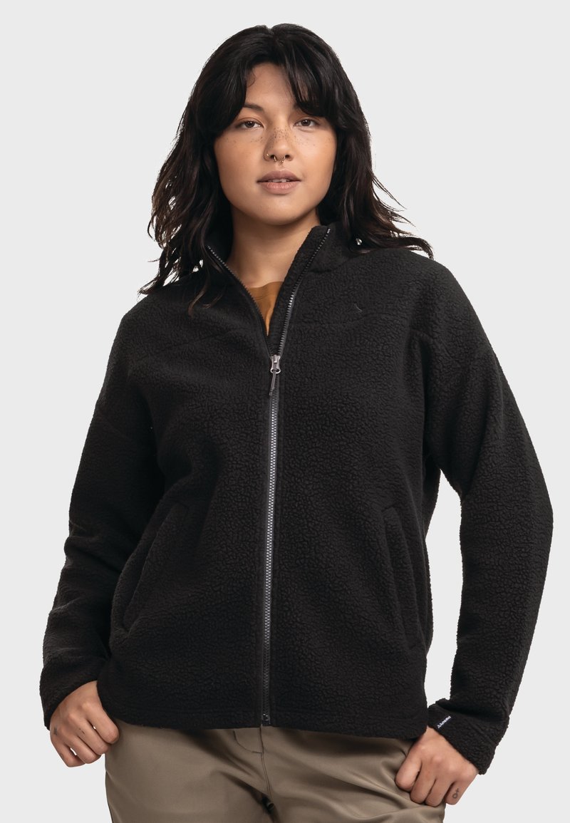 Schwarze Fleecejacke mit Reißverschluss vorne, Seitentaschen und hohem Kragen. Weiche Textur mit dezentem Muster; entworfen für Wärme und Komfort.