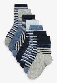 Set di sette paia di calzini in varie tonalità di blu e grigio, con righe e colori solidi. Realizzati in morbido tessuto lavorato a maglia con polsini a coste.