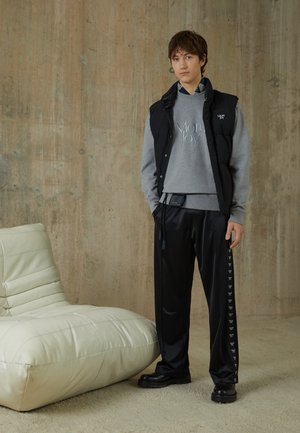 PUFFER VEST - Smanicato - black
