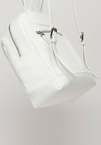 NeroGiardini Zaino - bianco