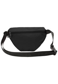 Svart midjeväska i slitstark nylon med dragkedjestängning, en konturerad form och ett justerbart band med präglad logga.