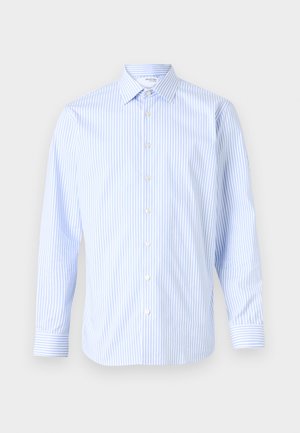 Lichtblauw en witte gestreepte langhouthals-shirt met een klassieke kraag, knopen aan de voorkant en manchetten, gemaakt van een gladde stof.